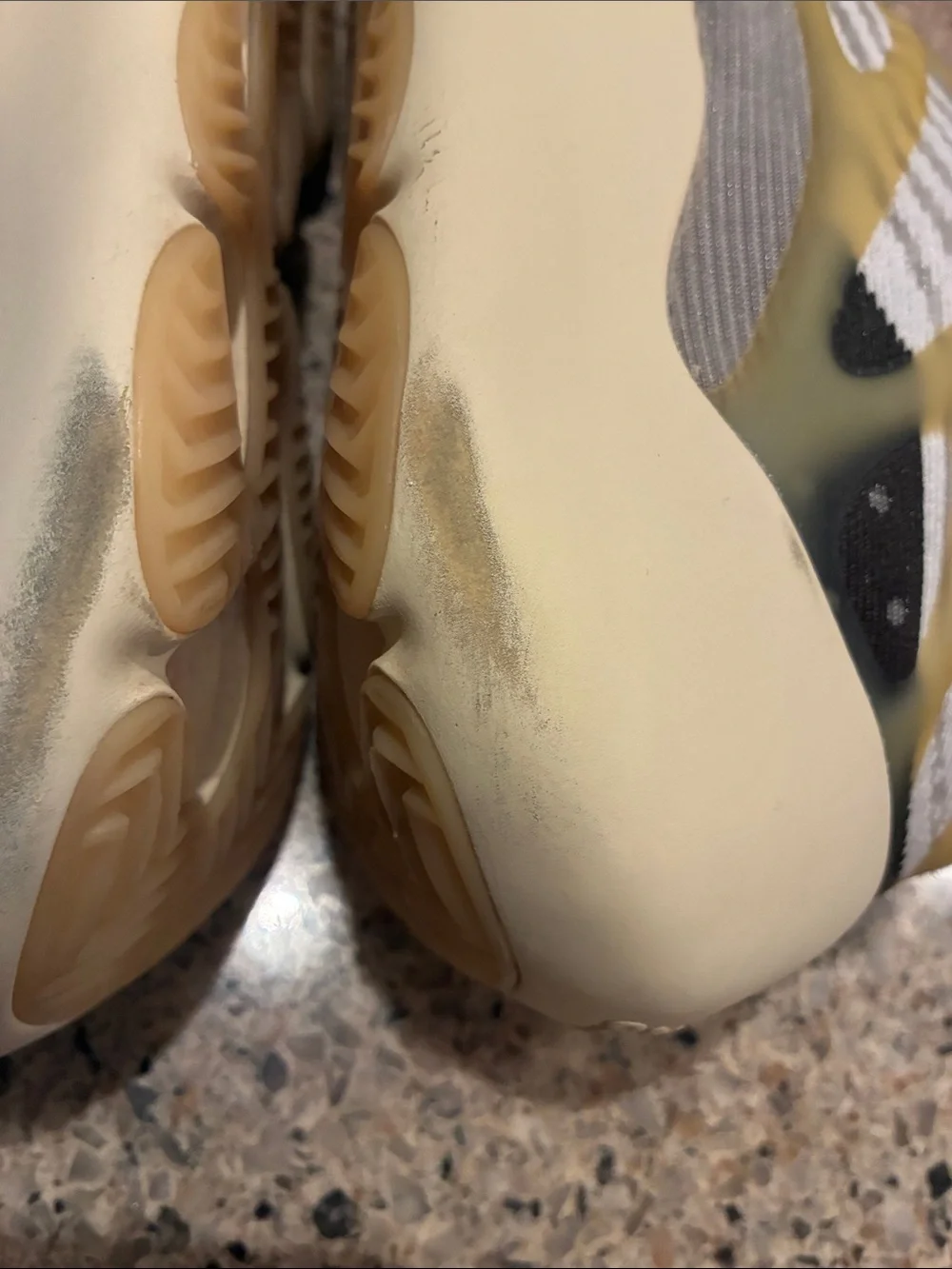 Yeezy men’s 2022